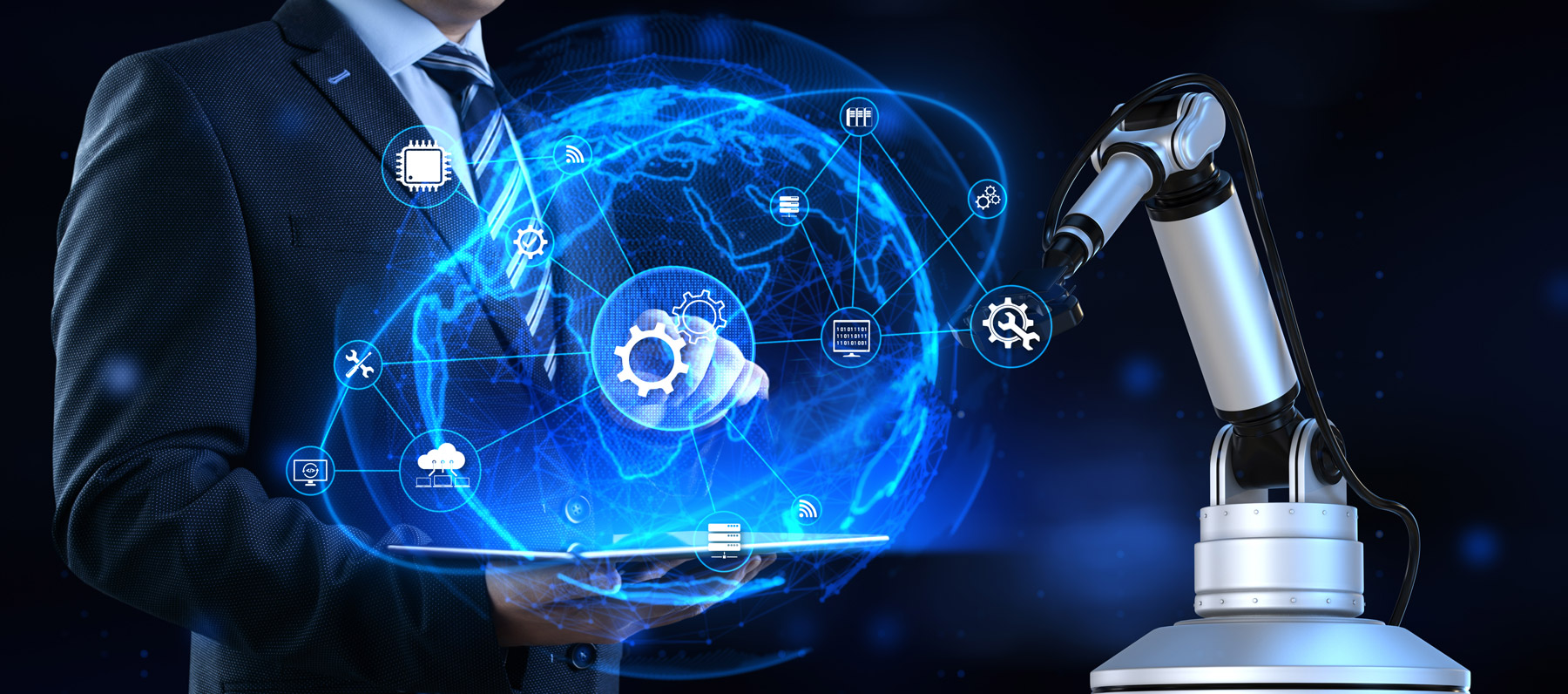 Strategische Intelligenz mit Digital Twin Mann mit Tablet und Roboter und Icon zu Digital Twin